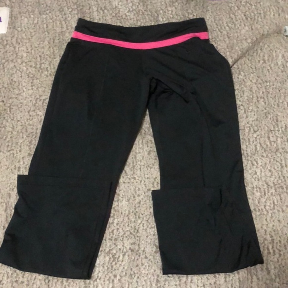 Nike dri fit women’s pants Sz M NWOT